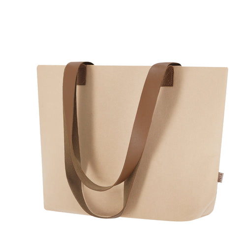 Sac ligne Nature en feutre RPET, avec de longues anses renforcées (70 x 3 cm) en simili cuir marron - Kompul Personnalise