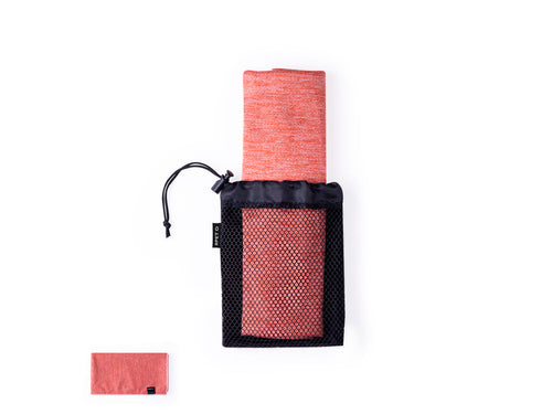 Serviette absorbante fabriquée en RPET 160g/m2 - Guds Personnalise