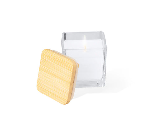 Bougie parfumée dans un pot en verre transparent, de forme carrée avec un couvercle en bambou - Safron Personnalise