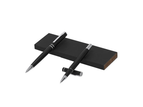 Ensemble de stylo et rouleau en aluminium recyclé, dans un élégant design noir mat avec des accessoires distingués en finition argentée - Yonder Personnalise