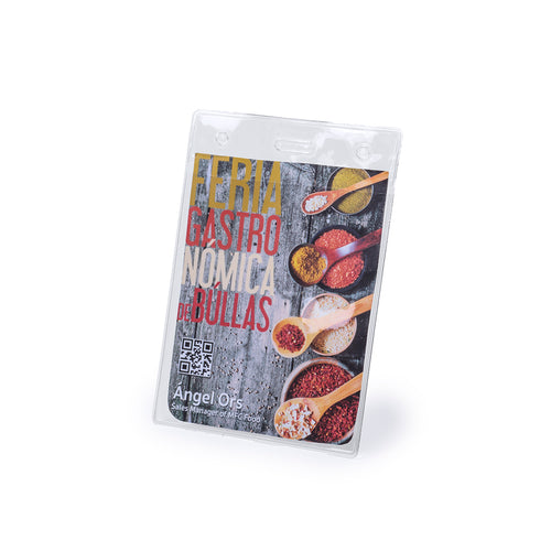 Badge perforé en PVC en format vertical - Bizzot Personnalise