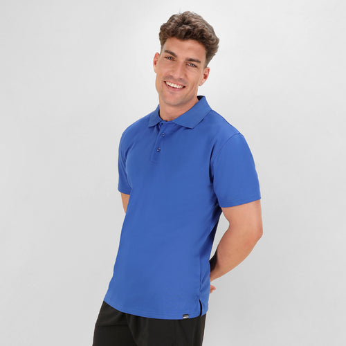 Polo respirant en polyester 100% RPET de 180g/m2, fabriqué à partir de plastique recyclé pour favoriser la réutilisation des déchets plastiques et contribuer à la durabilité de la planète - Dekrom Personnalise