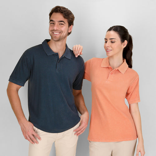 Polo unisexe à manches courtes avec effet jean délavé, ce qui rend chaque pièce unique et irremplaçable - Ken Personnalise